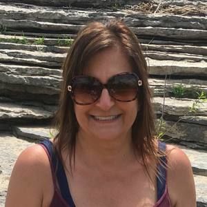 Meet your Posher, Liz